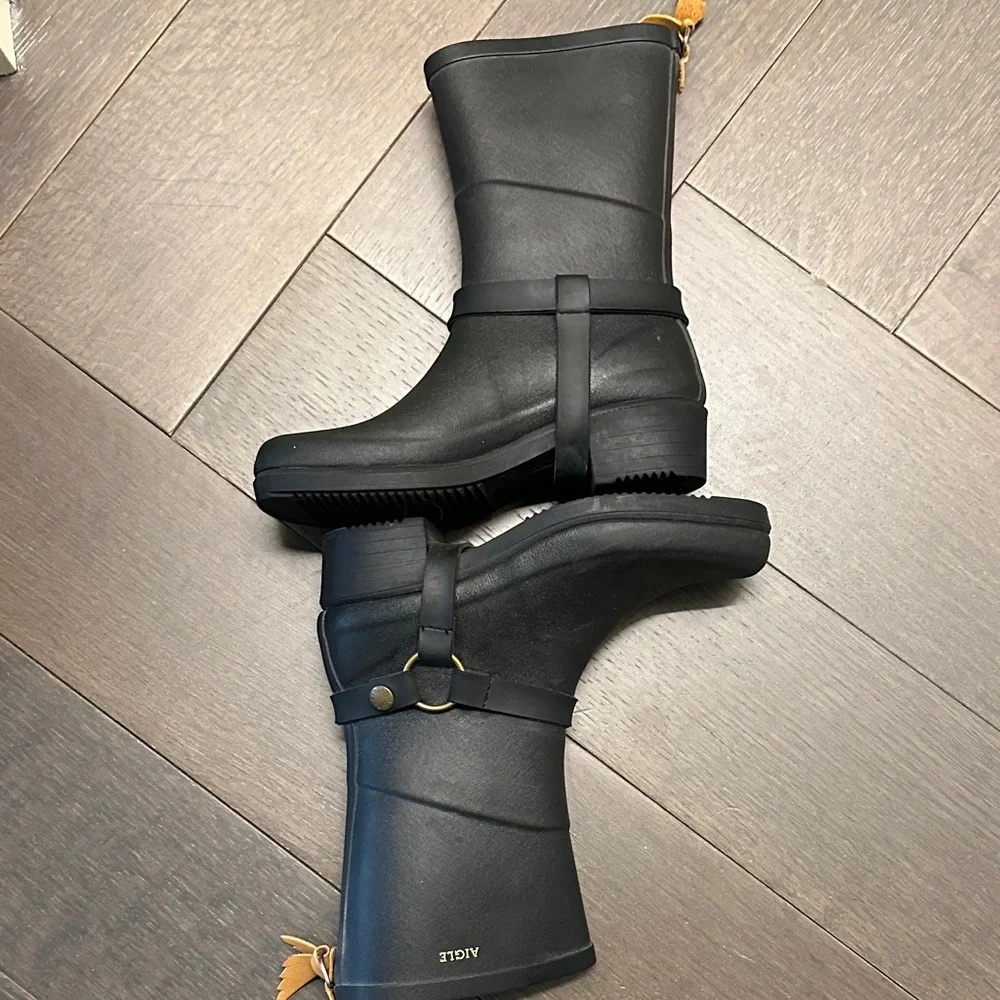 Aigle Black Rubber Harness Rain Boots